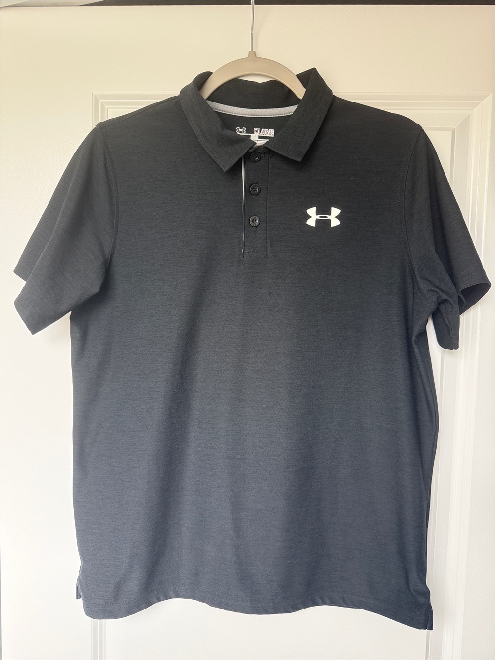 Boys Under Armour Black Polo with White Logo Size XLg